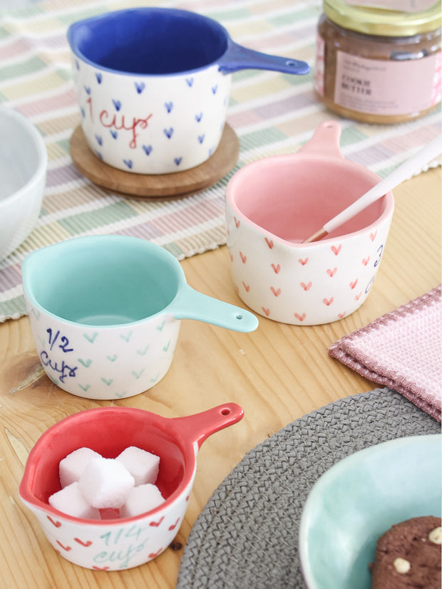 Little Hearts Measuring Ceramic Cup - Set of 4