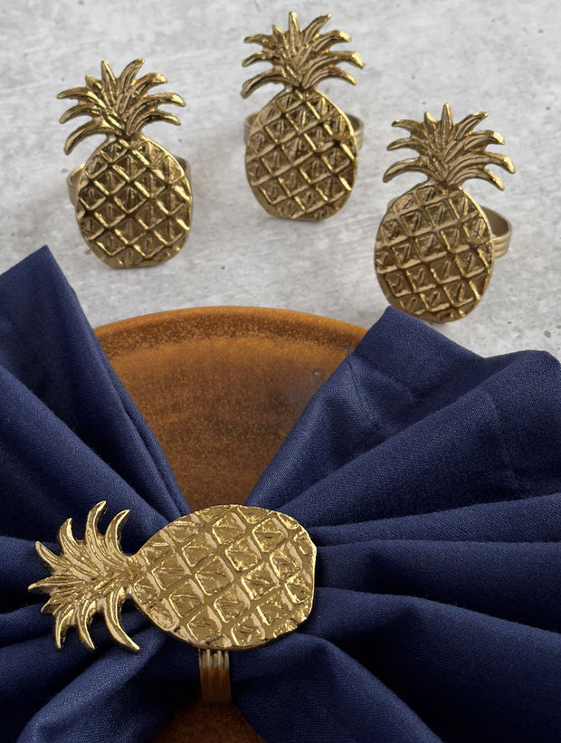 Pineapple Metal Napkin Ring   2.8 x 1.6 Inches