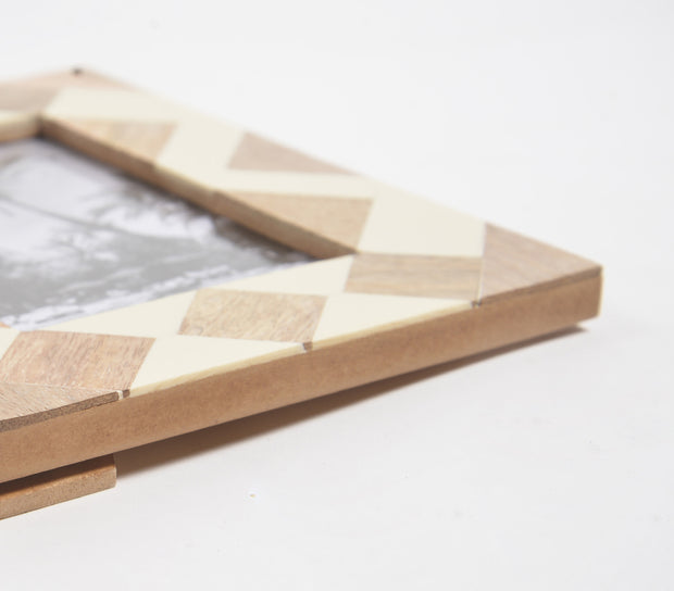 Mango Wood & Resin Geometric Photo Frame, 7x9 Inch