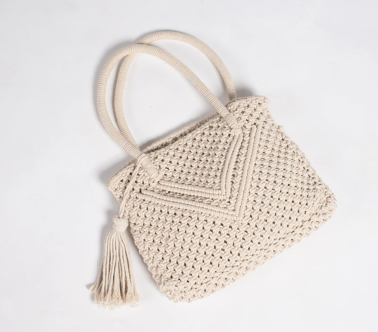 Hand-knotted macrame summer bag, 16.5 x 11 Inch